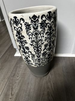 Pottery Barn Vase 15 Inches Tall By 8 Inches Wide