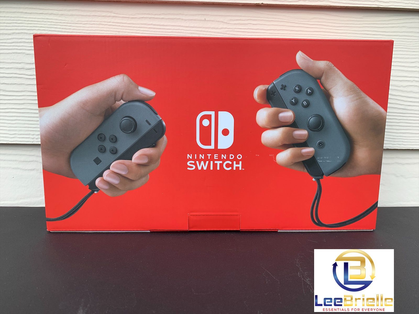 Nintendo Switch with Gray Joy‑Con 32GB Console