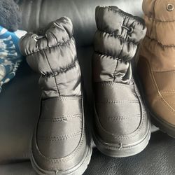 Snow Boots 