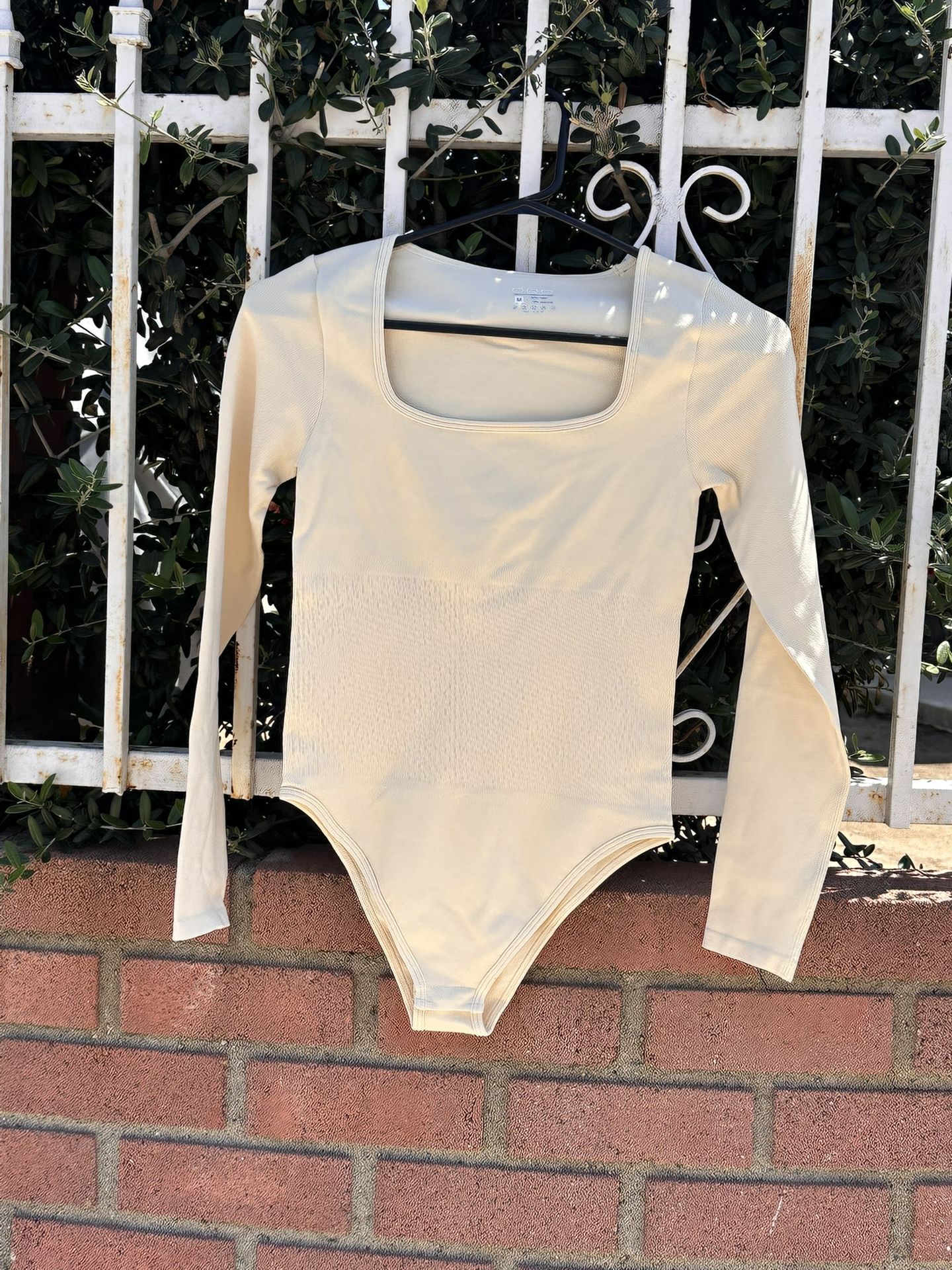 OQQ BODYSUITS $6 Long Sleeve