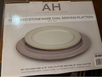 Set two service trays