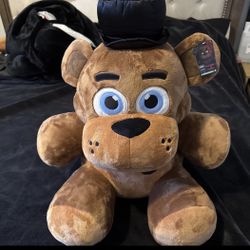 Five Nights at Freddy's 20” Giant Freddy Plush Jazwares 2025 GITD FNAF 