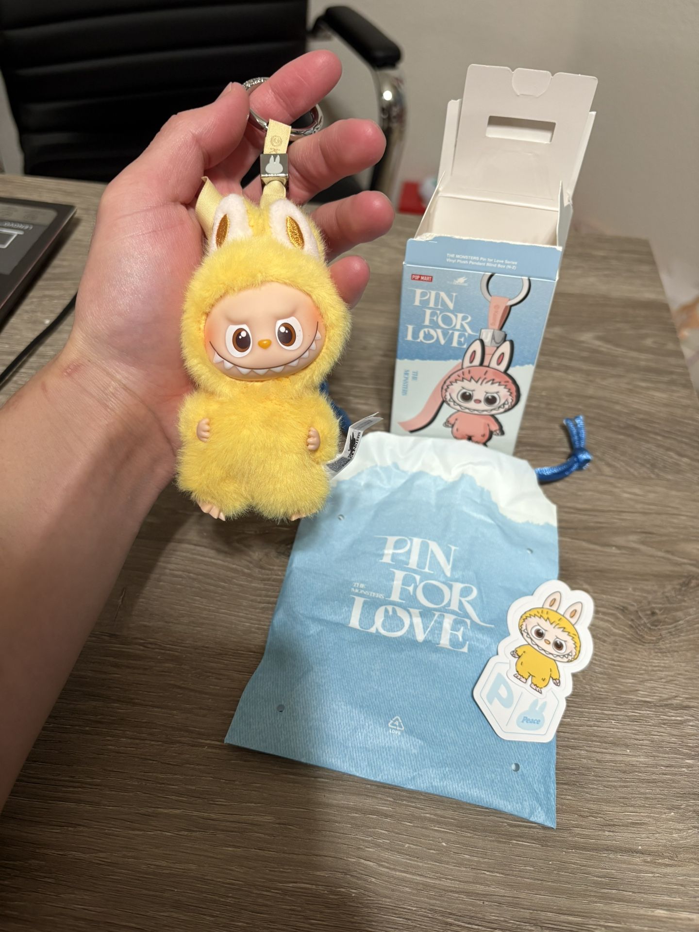 POP MART Labubu V4 The Monsters Pin For Love Alphabet Plush Pendant - Letter P