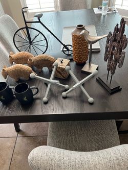 Lot of 12 Decor Items