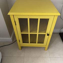 Windham One Door Accent Cabinet