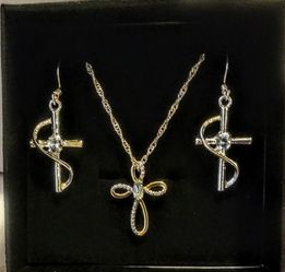 Cross necklace and cross earrings