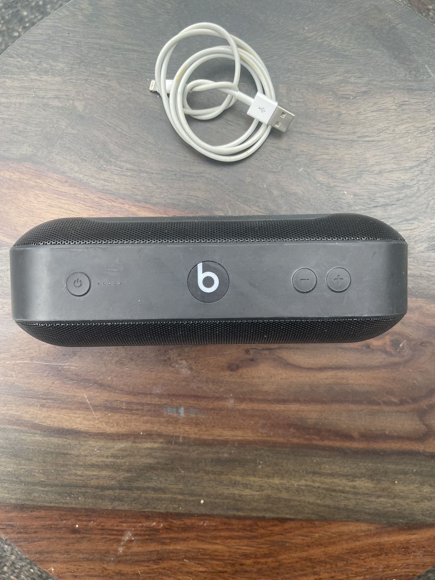 Beats pill + Portable Speaker