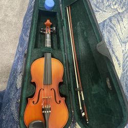 Cremona Violin 