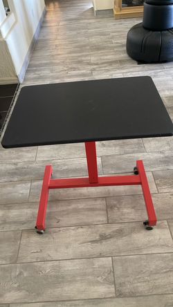 Adjustable Rolling Table
