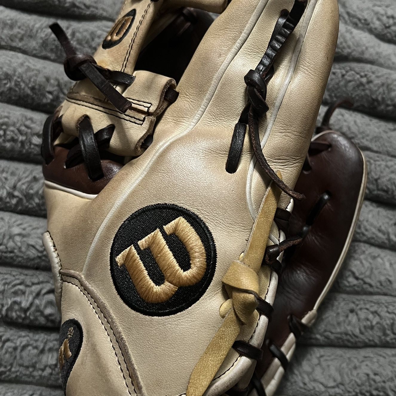 Wilson A2000 Pro-Stock Baseball Glove 