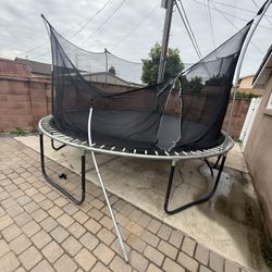 Free Trampoline 