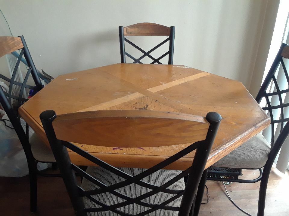 Kitchen wood table with 4chairs