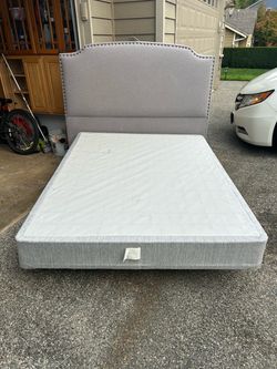 Queen Bed