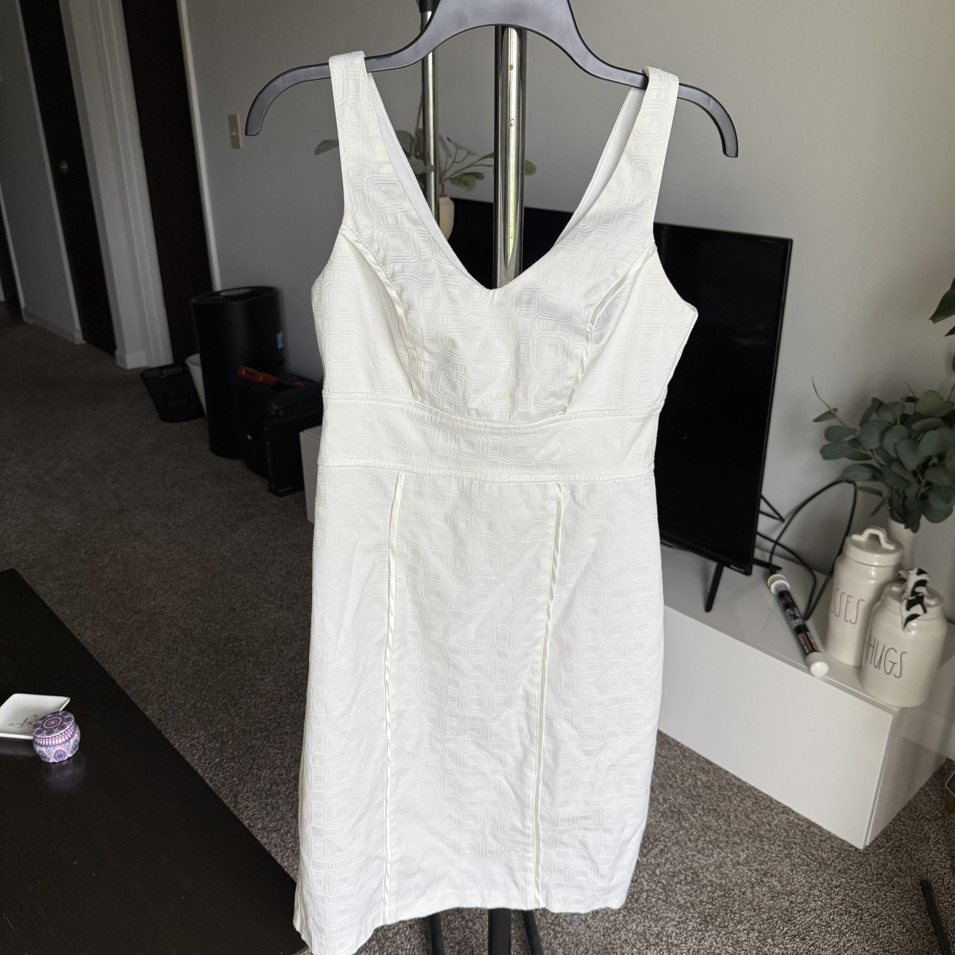 Corey P Women White Dress Sz 6 Sleevless Midi