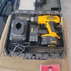 Dewalt 14.4 Drill
