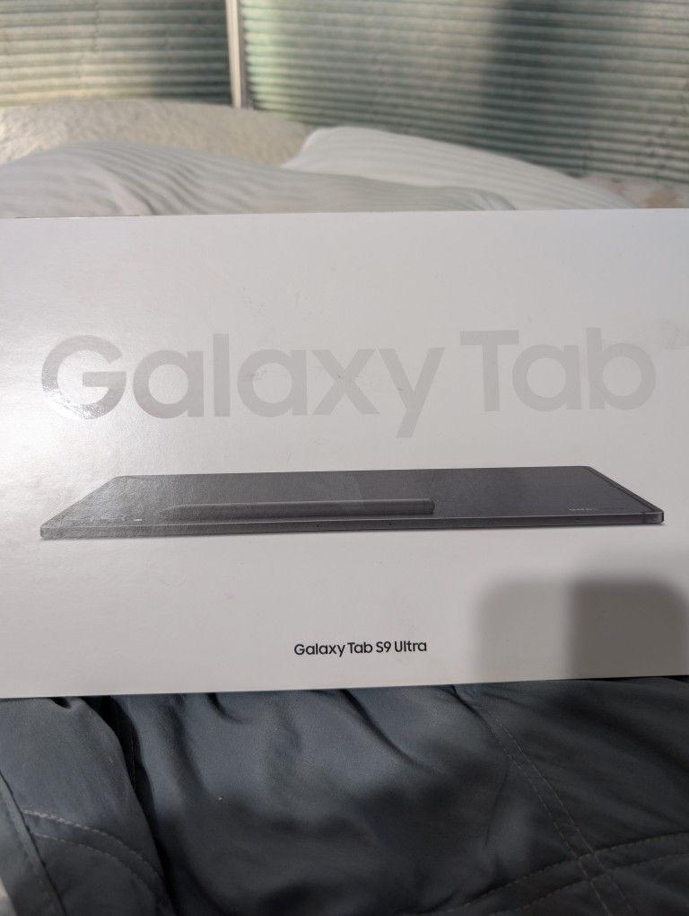 NEW SAMSUNG TABLET S9 ULTRA 256 SEALED 14.6 Inch