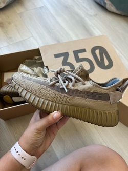 Yeezy Boost 350 V2