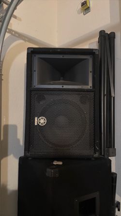Yamaha PA Speaker Cabinet