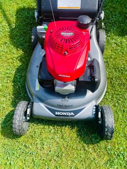 Self propelled lawn mower