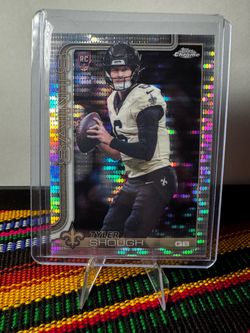 Tyler Shough Topps Chrome pulsar RC Football Card