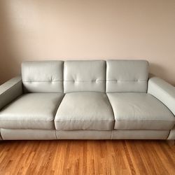 Natuzzi Italia DejaVu Leather Sofa Bed – Luxury Italian Design