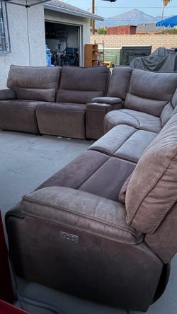 Comfy Mechanical Sectional Recliner Couch