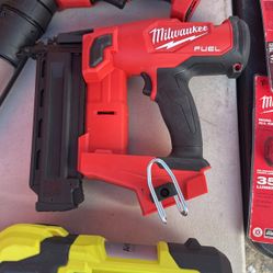 Milwaukee M18 Brad Nailer Tool Only