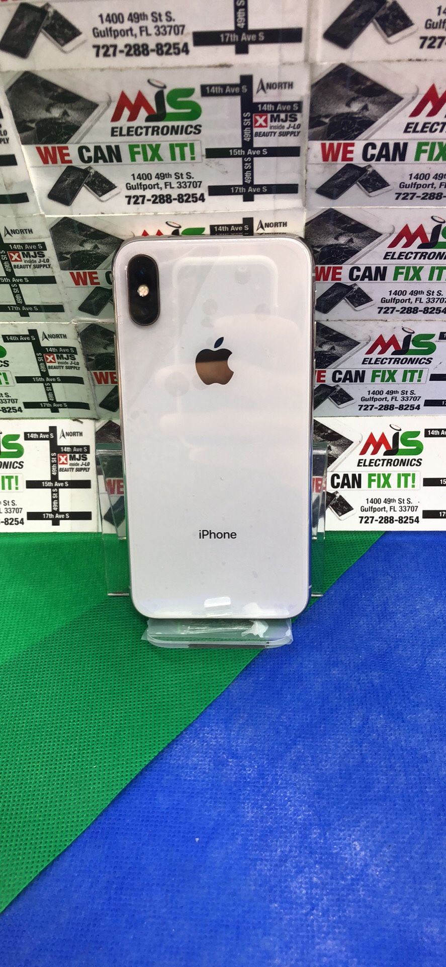 iPhone X factory unlocked 64GB