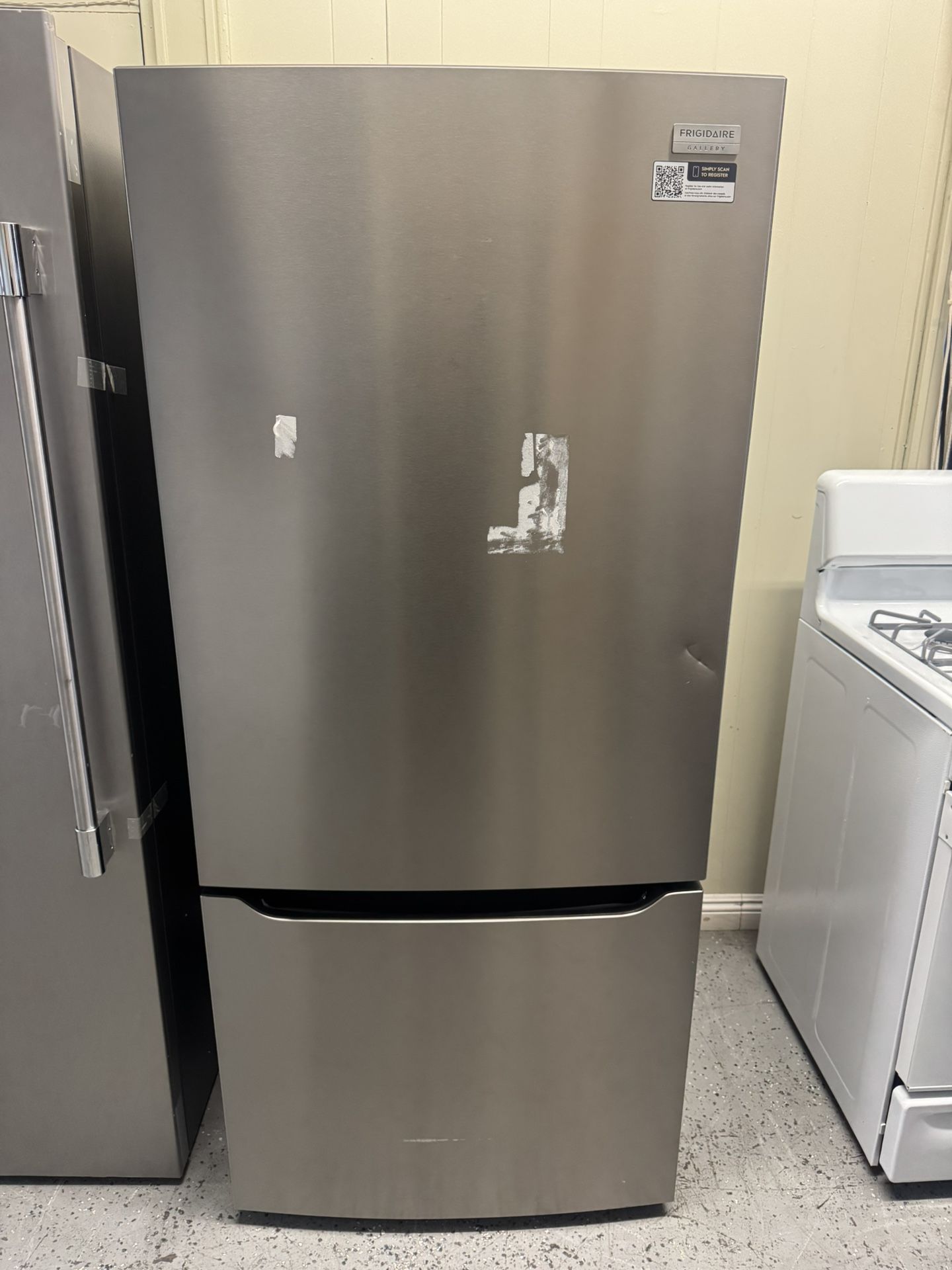 Frigidaire 30” Stainless Steel Apartment Size Refrigerator