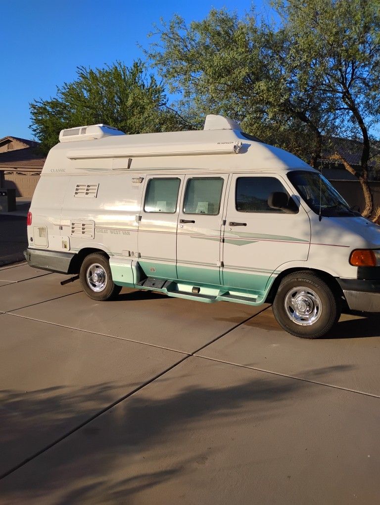2002 Dodge Ram Van 3500 Great West Conversion