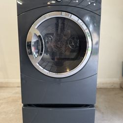 GE Electric Dryer With Pedestal - Excellent & Clean