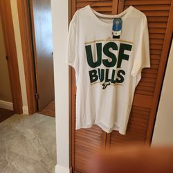 USF t-shirt (New w/tags)