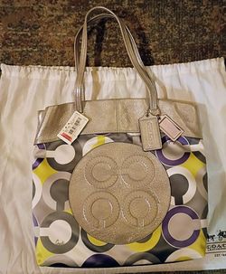 Brand New Coach Julia OP Art Signature Handbag 