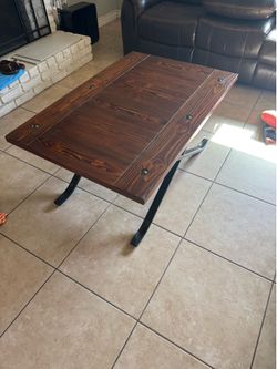 Coffee table and side table
