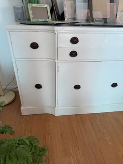 White Painted Wood Sideboard Buffet Cabinet