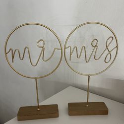 Wedding Decor - Mr & Mrs Signage. 2 Sets 
