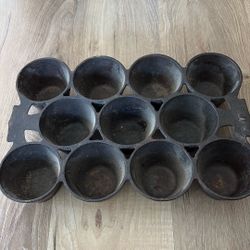 Vintage Cast Iron 11 Cup Muffin Pan Pre-Griswold Rare Bakeware