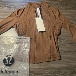  BROWN LULULEMON NYLON JACKET 