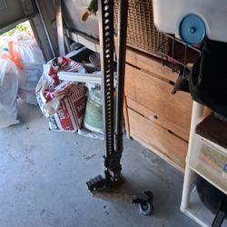 Truck Lift  W/J Hooks  $100.00