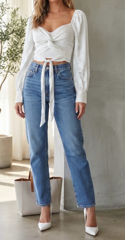 White Long Sleeve Tie-Front Crop Top