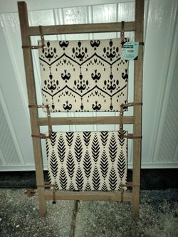 Like New Blanket Ladder