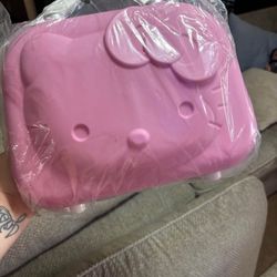 Hello Kitty Cosmetic Bag / Luggage