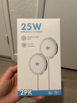 Brand New : 25W Magnetic Wireless Charging Pad