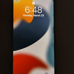 Apple IPhone 11 pro max UNLOCKED  64GB NO SCRATCHES MINT