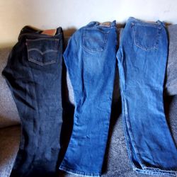 ALL LEVI'S. PLEASE READ DESCRIPTION BOX. TY