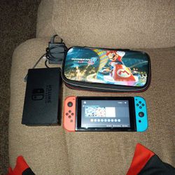 Nintendo Switch 