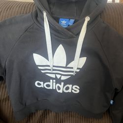 Crop top sweater size medium, like new