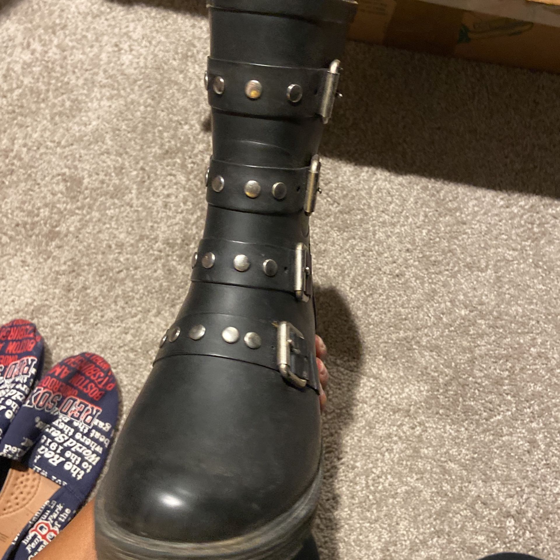 Steve Madden Rubber Boots Great For Rain 