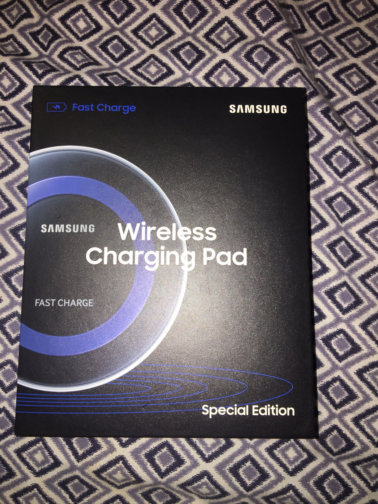 Samsung (fast charge) wireless charging pad (special edition)