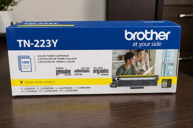 Brother TN-223Y Yellow Toner Cartridge (Genuine OEM) NEW